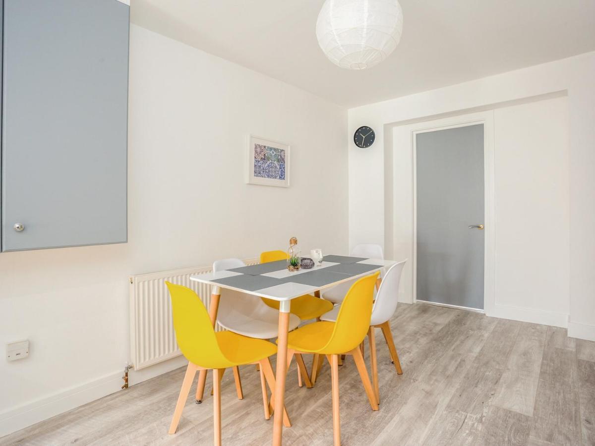 윈저 Fabulous 6 Sleeper! Great Location! 빌라 외부 사진